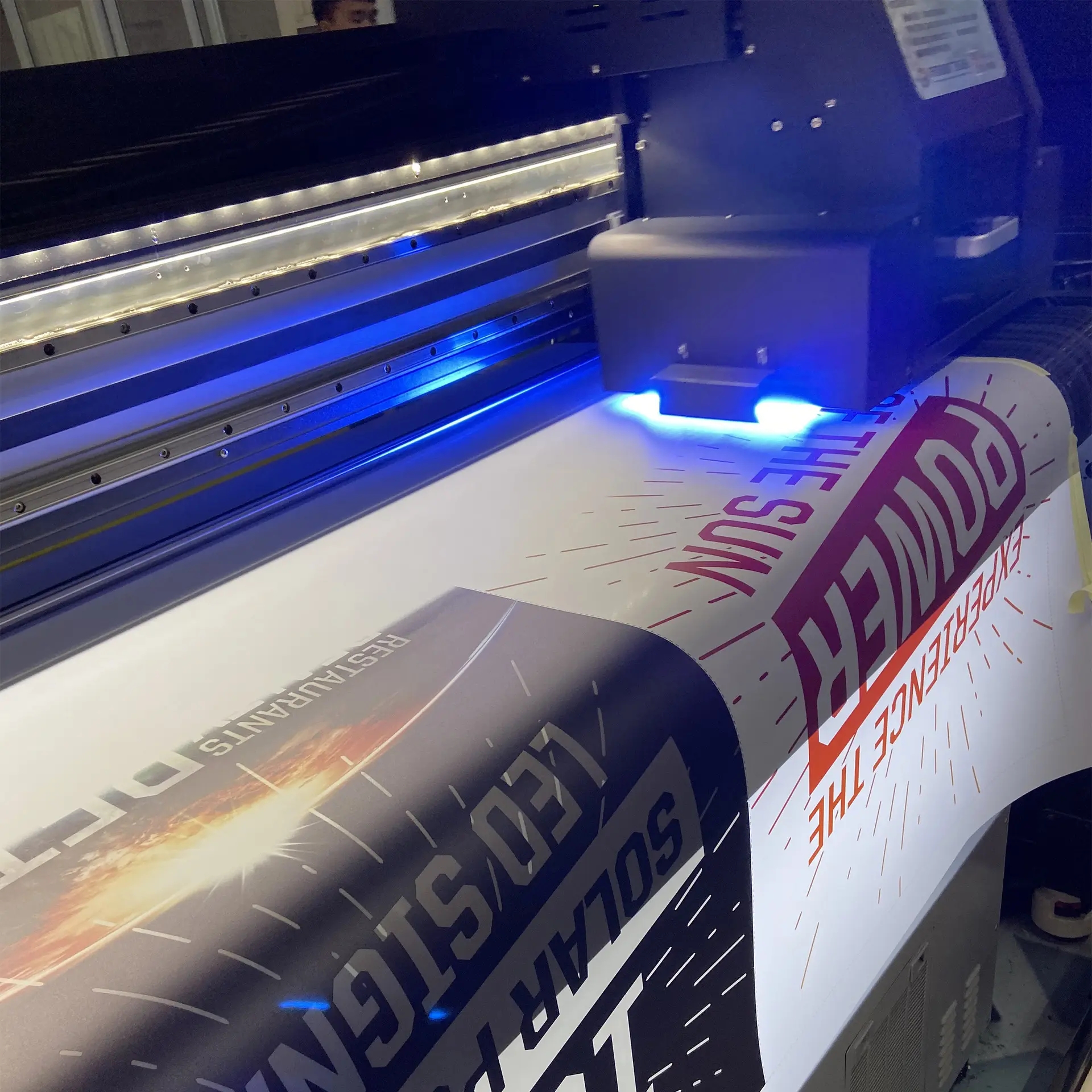 成都喷绘写真广告好色先生TV下载安装制作安装