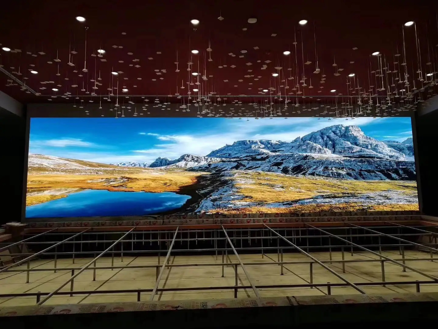 成都LED显示屏好色先生TV下载安装制作安装