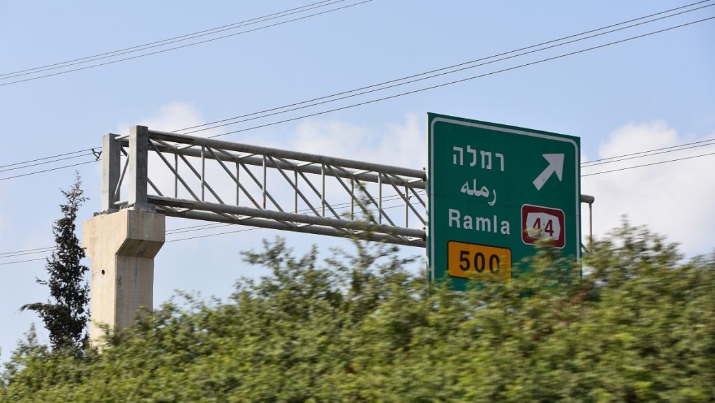 四川广告好色先生TV下载安装广告牌制作安装的注意事项