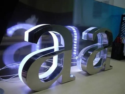 四川好色先生TV下载APP广告楼顶大字的安装方法与经验分享