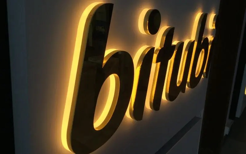 6厘米灯箱怎么装灯光